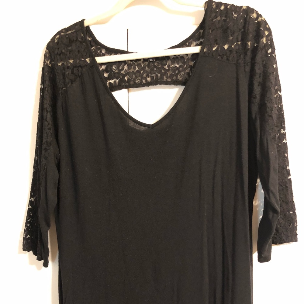 3/4 sleeve black and lace blouse